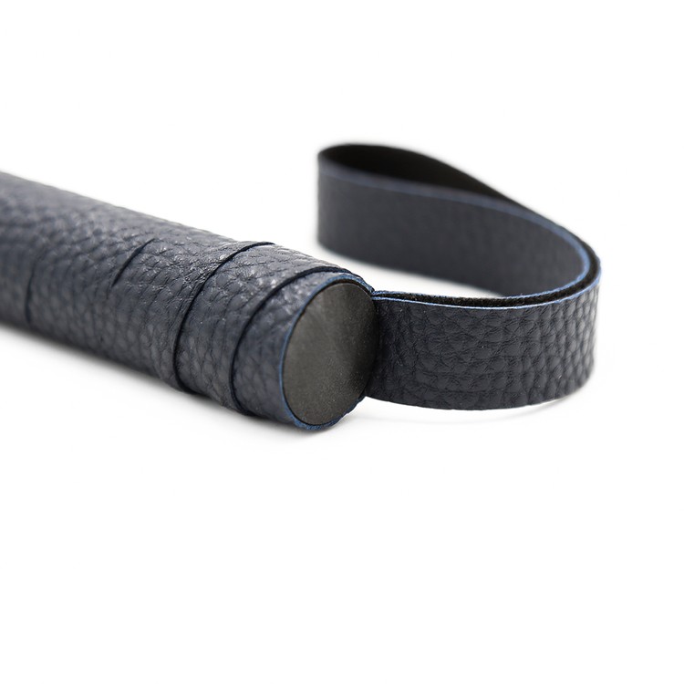 שוט זנבות פרימיום כחול כהה