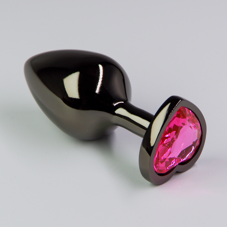 פלאג מתכת שחורה יהלום לב ורוד - גדול / 41.5 מ"מ